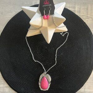 Paparazzi - Tropical Mirage Pink Fashion Necklace & Earrings, NEW